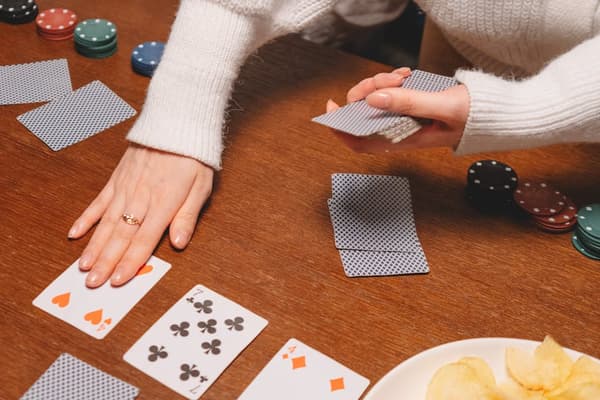 Beggar-My-Neighbor - 2-6 players