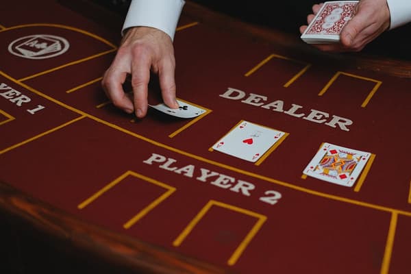 Kings in the Corner - 2-4 players