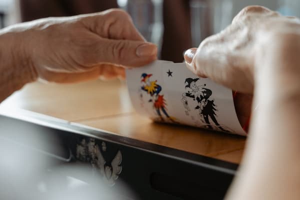 Kings (Drinking Game) - 3-10 players