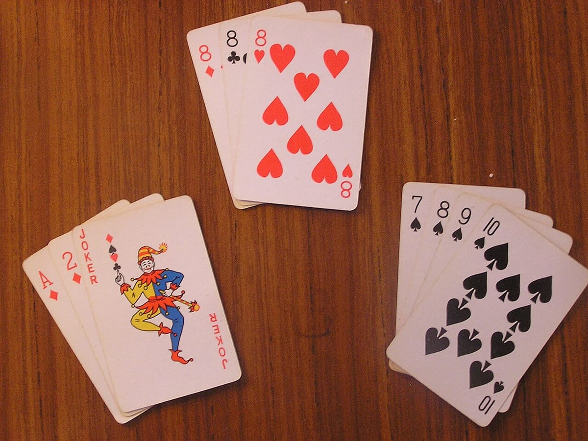 Continental Rummy - 3-8 players