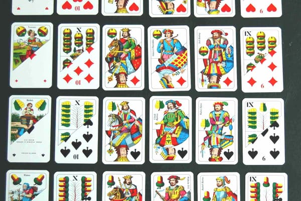 Sixty-Six - 2 players